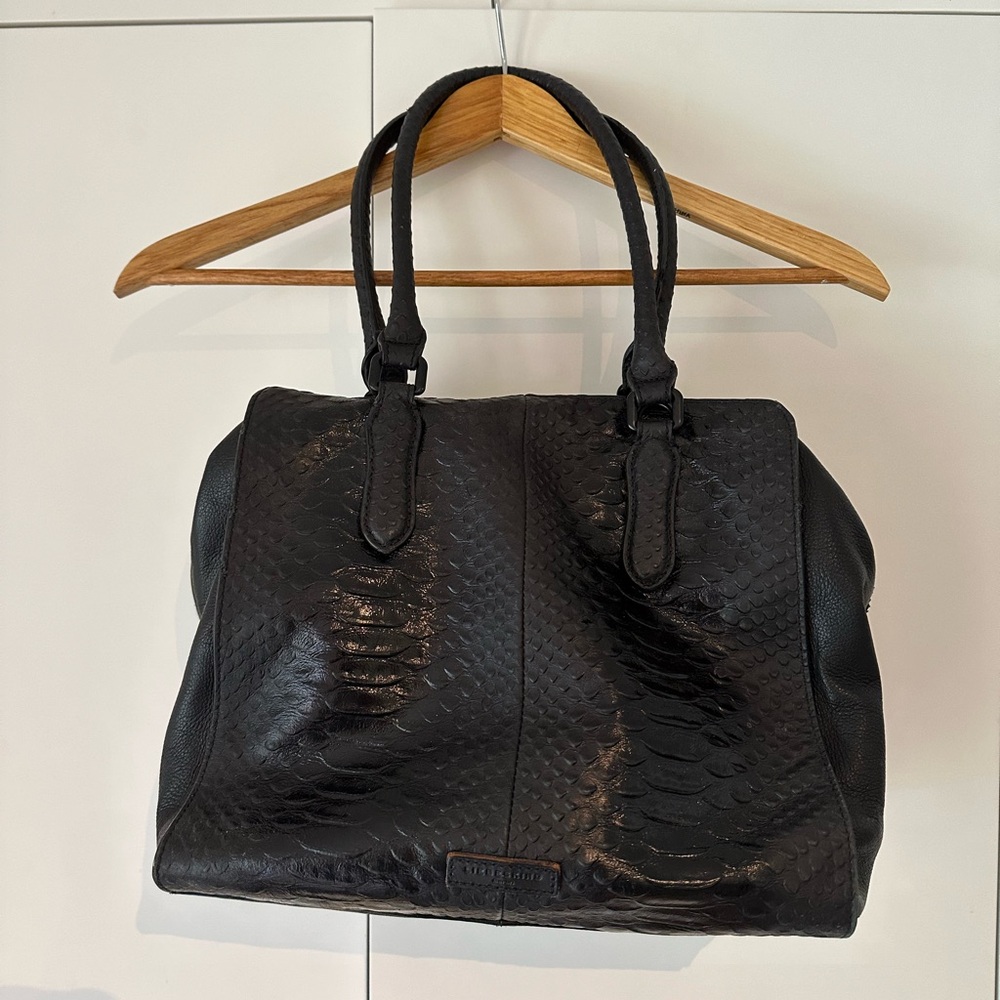 Liebeskind Berlin Handbag Used — Black Leather